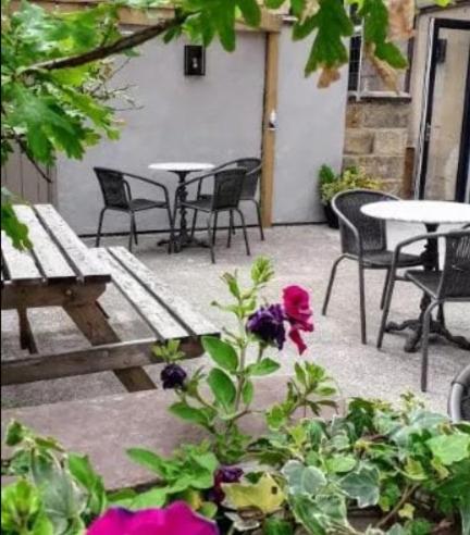גרייט אייטון Royal Oak Hotel מראה חיצוני תמונה
