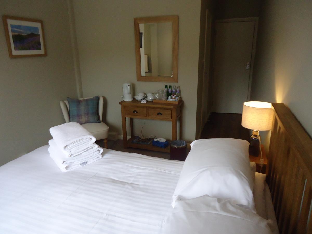 גרייט אייטון Royal Oak Hotel מראה חיצוני תמונה